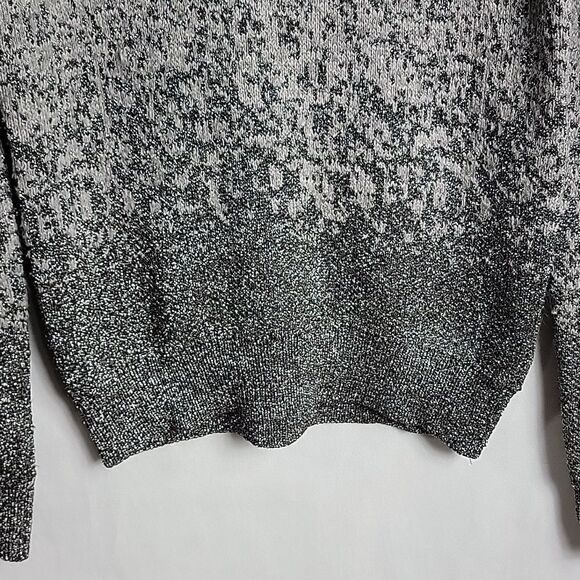 🖤5/$20🖤 H&M.. black & gray ombre style sweater.. - Picture 6 of 14